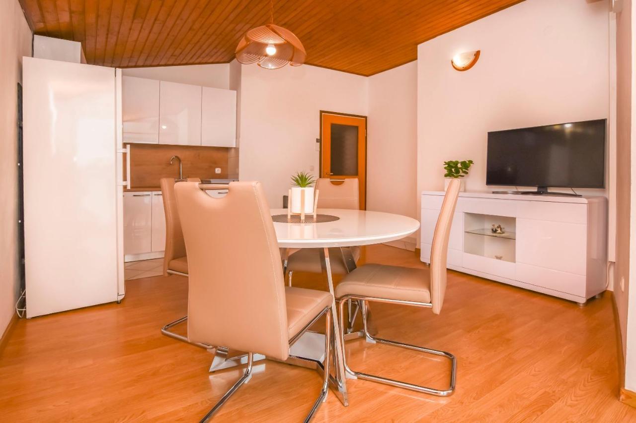 Apartment Mira Primošten Szoba fotó