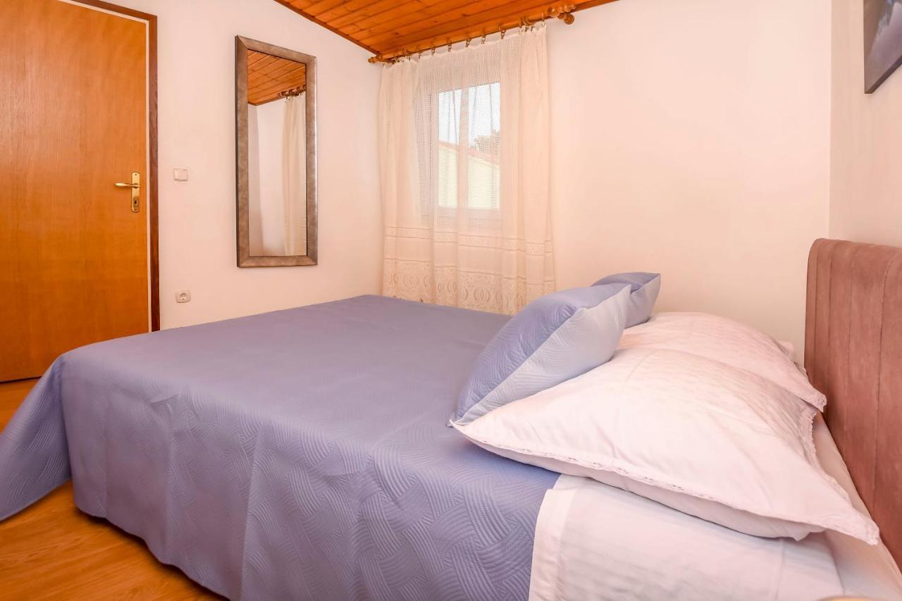 Apartment Mira Primošten Szoba fotó