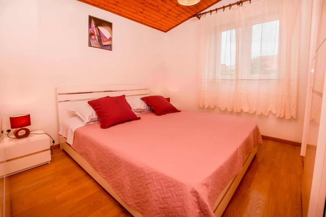 Apartment Mira Primošten Szoba fotó